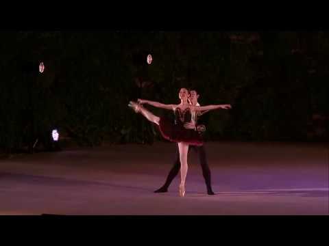 VARNA IBC 2016 - Saeka Shirai  and Yue Shi, Don Quixote Pas de Deux