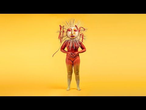 Miniatura de She Dances with the Sun