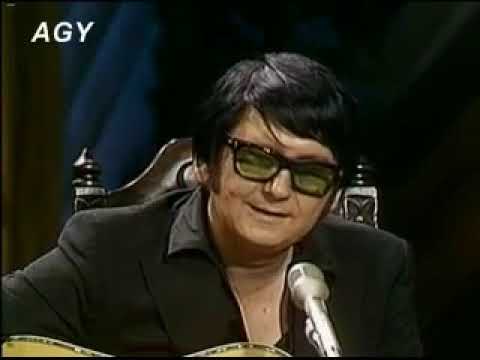 ROY ORBISON    LIVE ON THE JOHNNY CASH CHRISTMAS SHOW AGY360P