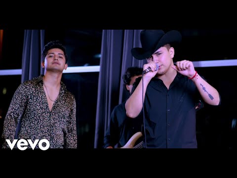 Uriel Barrera, Neto Bernal - No Llega El Olvido (En Vivo)