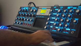 Video thumbnail for Moog Minimoog Voyager Electric Blue Edition Venta Instrumentos Vintage Olimusic by Pablo Olivera