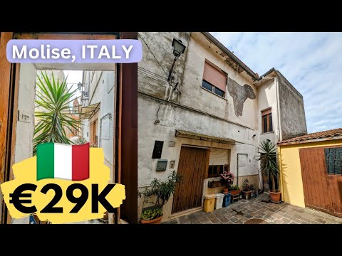 Italian House for Sale with Terrace and Amazing Views in Gorgeous Historical Town Close to Sea