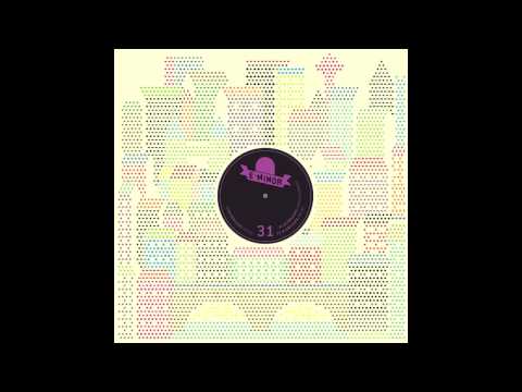 Eminor 31 B2 - Chris Llopis - Way Out