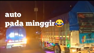 Download lagu Jam mepet Truk balap pake knalpot serigala || suaranya nyaring banget mp3 Download lagu Jam mepet Truk balap pake knalpot serigala || suaranya nyaring banget mp3