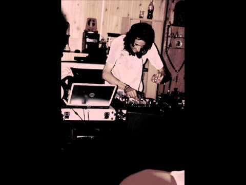 Nari & Milani vs Jewels feat Scott Sparks -Toxic Atom (Cristian Vicol Mashup)