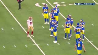 相手チームが横切る前でキックの練習　[2021-2022 NFC CP 49ers vs LA]