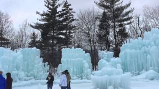 preview picture of video 'Ice Castles Lincoln NH | Jay and Monika explore NH'