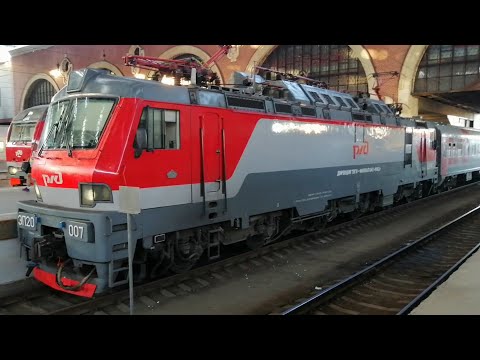 The electric locomotive is at a dead end at the station