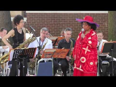 Sarah Mc lawler / Carol Sudhalter Astoria Big Band