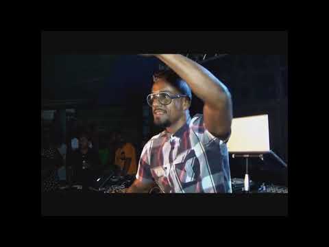 Roninho DJ Apresentação Histórica no Flash Back do PU 2016