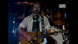 Eddie Vedder - You&#39;ve Got to Hide Your Love Away (Sao Paulo 2005) 720p 50fps