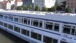 preview picture of video 'Passau Schiff Stadt Linz'