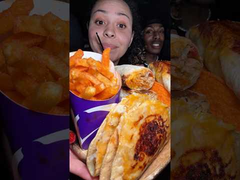 Taco Bell After The Club At Midnight     (He Tried To Steal My Girl😡)