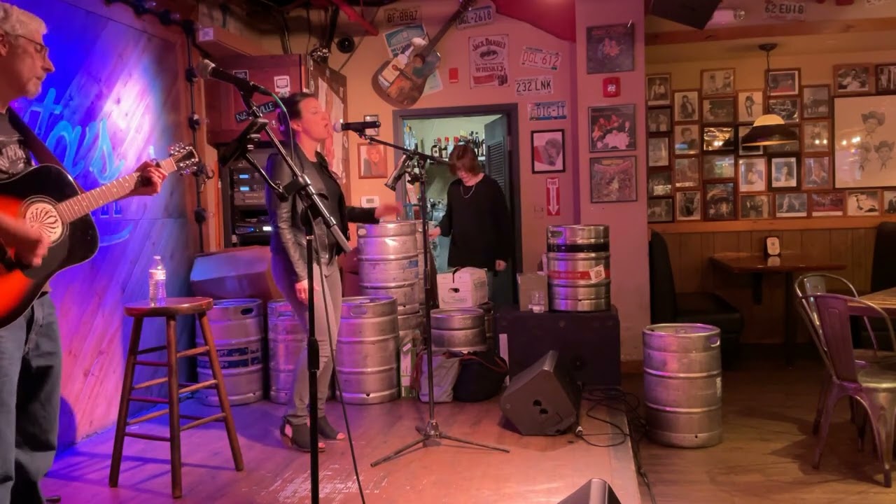 Promotional video thumbnail 2 for Country Mile Duo