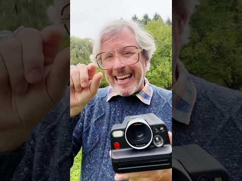 Polaroid i-2 Viewfinder— it’s NOT an SLR but does that matter?