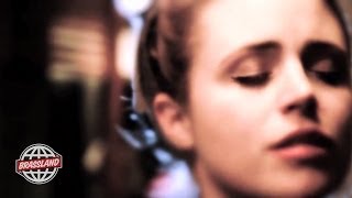 Jherek Bischoff - "Young & Lovely" (featuring Zac Pennington & Soko)