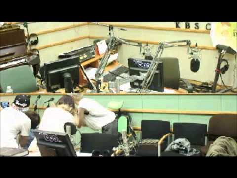 130606 SUKIRA - Ryeowook took selca with Eunhyuk, VIXX N & Okdal