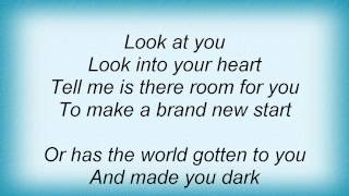 Keri Noble - Look At Me Lyrics