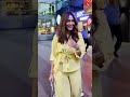 Pichhe Se Kya Le Raha Hai Mrunal Thakur Gets Spotted At Airport ️ Mrunalthakur