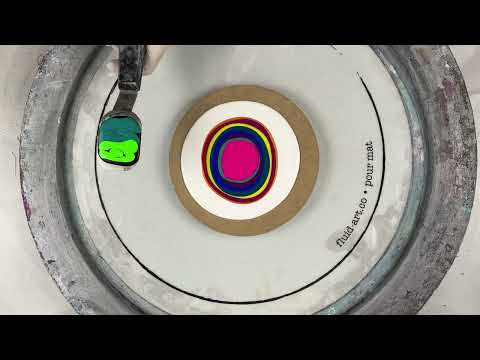 288. Sheleeart Australian Fluid Artist - Rainbow Spin Swipe