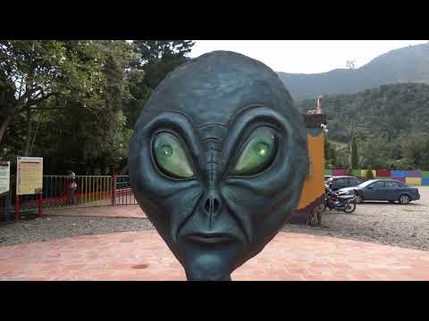 Parque temático entre Cota y Tenjo: ovnis y casa invertida | Enlace Trece