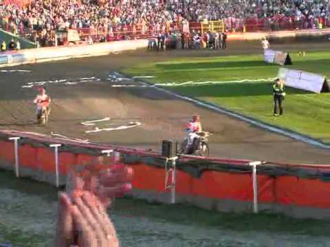 Polonia Bydgoszcz - Włókniarz Częstochowa Radość po zakończeniu