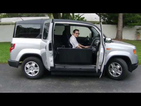 Honda Element X-Wav (wheelchair accessible) opening/closing ramp and doors with me