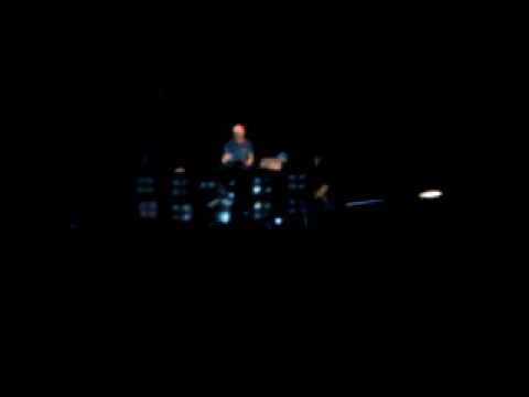 PAUL KALKBRENNER @ ARENA BERLIN 03.04.2010 - Übergang