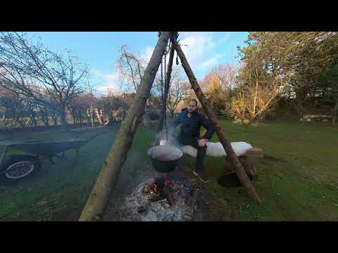 Wild-Gulasch im Kessel
