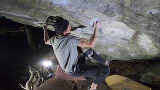 Video thumbnail of Mérite le détour, 8A+. Chironico