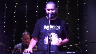 Frecuencia Audiomusica junto a The Bridge \m/