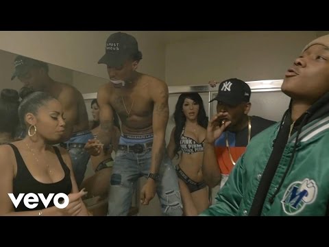 Rayven Justice - Roll Somethin' ft. Surfa Solo