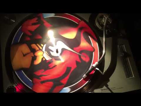 Tri Pax °What The Fuck Are You Laughing At (1996)  DJ Delirium Edit (Heroes of Hardcore 1997 album)