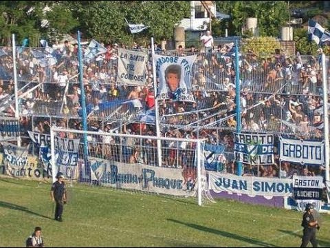"Deportivo Merlo ( Subtitulado) | Canciones de hinchadas - Canciones de Futbol" Barra: La Banda del Parque &bull; Club: Deportivo Merlo &bull; País: Argentina