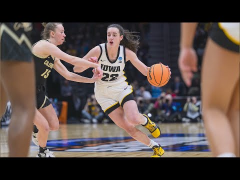 Keith Murphy talks to Caitlin Clark, Iowa Hawkeyes after Sweet 16 win