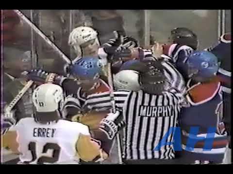 NHL Feb. 2, 1990 Pittsburgh Penguins v Edmonton Oilers (R) Mario Lemieux v Esa Tikkanen (R)