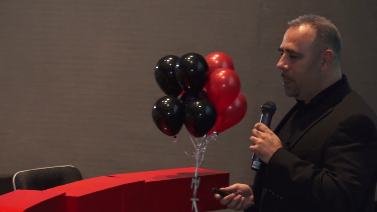 Emprender es fácil si pasas a la acción | Luis Ramos | TEDxTecdeMtyPuebla