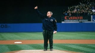WS 2001 Gm 3: President Bush throws the first pitch