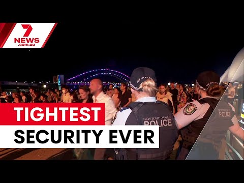 Record police deployment for Sydney New Year's Eve | 7NEWS
