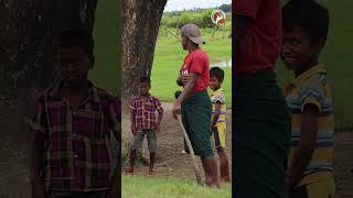 Download lagu DMG Short News || ULA နဲ့ မော်လဝီဆရာတွေ ဆွေနွေးခဲ့ကြတဲ့ မွတ်ဆလင်တွေရဲ့ အနာဂတ်ပညာရေး mp3