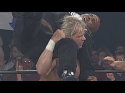 Lex Luger bestraft Buff Bagwell und Vincent im Torture Rack: WCW Monday Nitro, 1. Dezember 1997