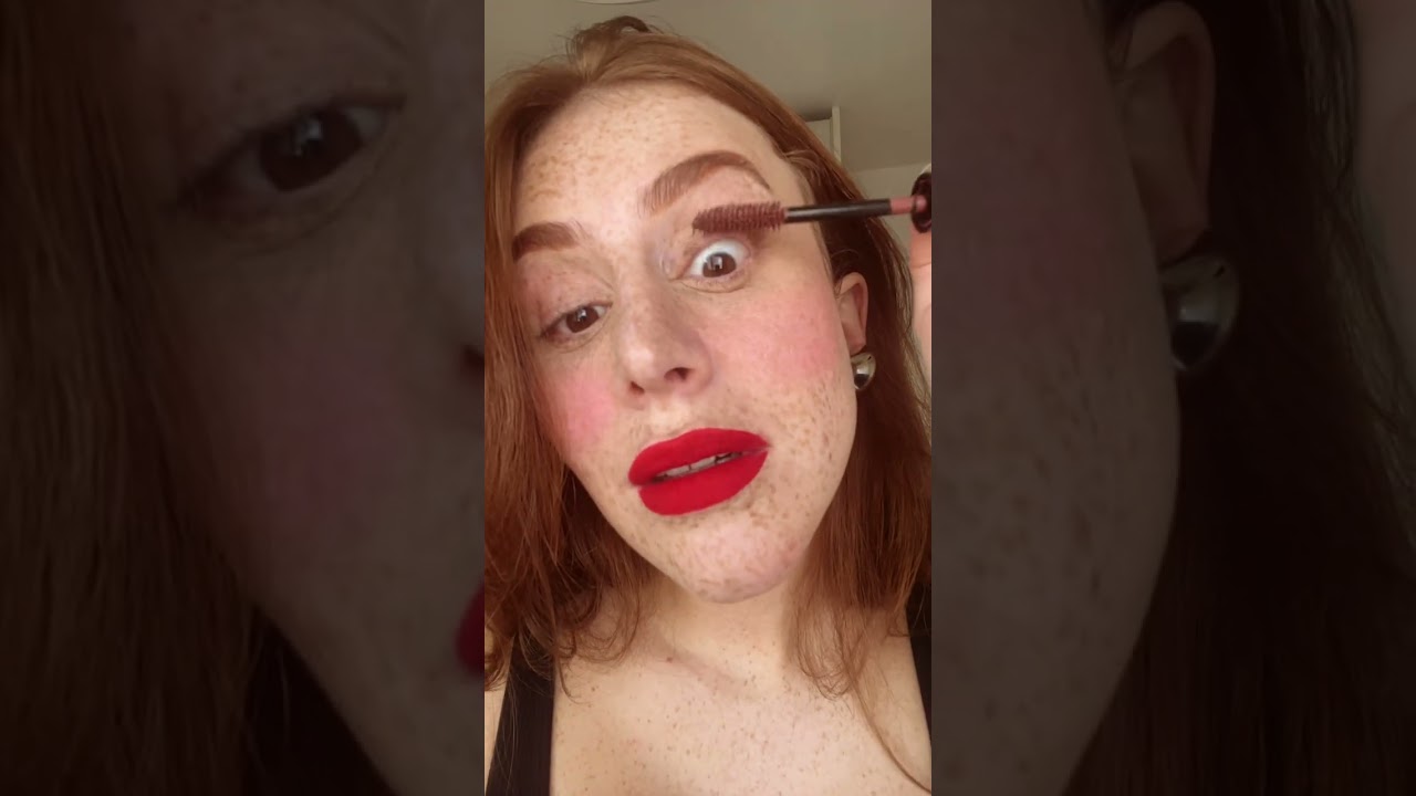 Mascara de cílios ruiva 🤫
