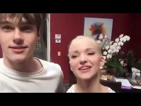 Dove cameron y mitchell hope😍😍