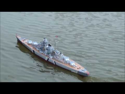 Bismarck Schlachtschiff Maßstab 1:200 NC gesteuert und Beleuchtung
