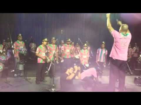 Gravação samba 2012 Bateria Mangueira SurdoUm3 17.10.2011.mp4