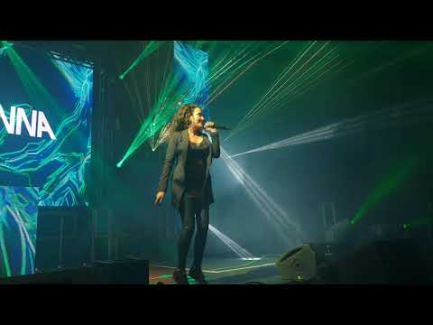 Clubland The Show 2018 - Kelly Llorenna Tell It To My Heart