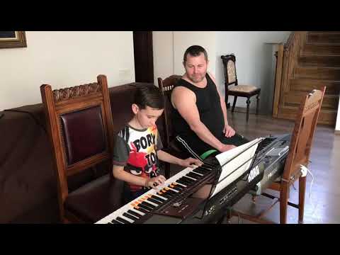 Patrick Opriș & Prof. Ghiață Ciprian - În pădurea cu alune .