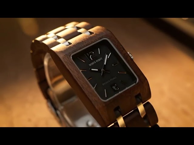 ساعة خشبية نسائية