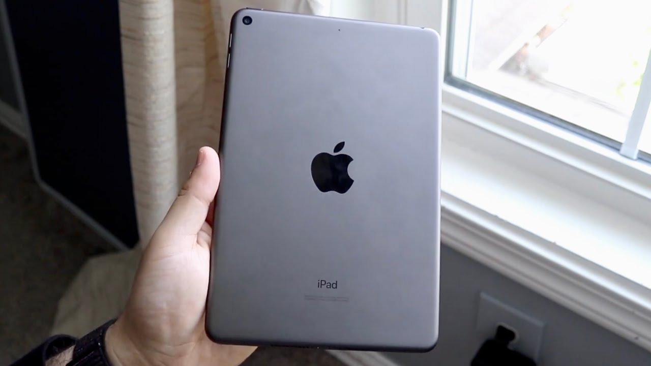 iPad Mini 5 In Late 2020! (Still Worth It?) (Review)