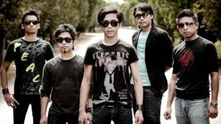 Download lagu Meet Uncle Hussain Ft. Hazama - PoKoK  [Audio].wmv mp3